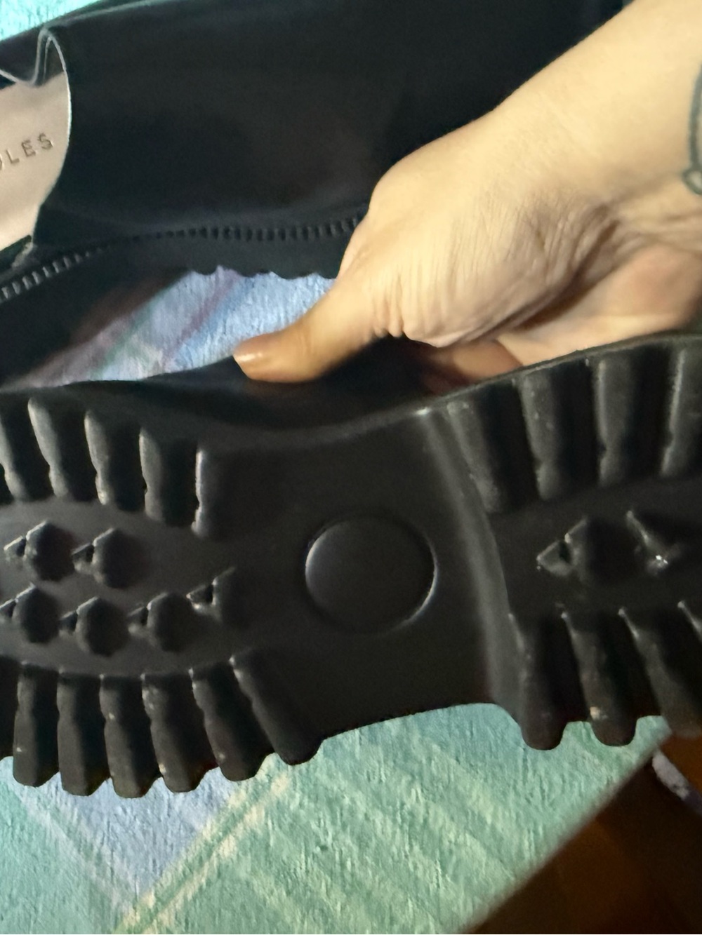 Sincerely Jules lug sole black mules size 8.5 like new - Picture 3 of 4